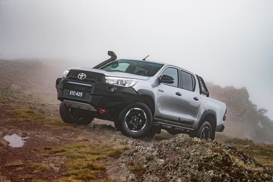  Toyota Hilux Rugged X Double Cab 2018 года  (AU) (фото 41 из 46)